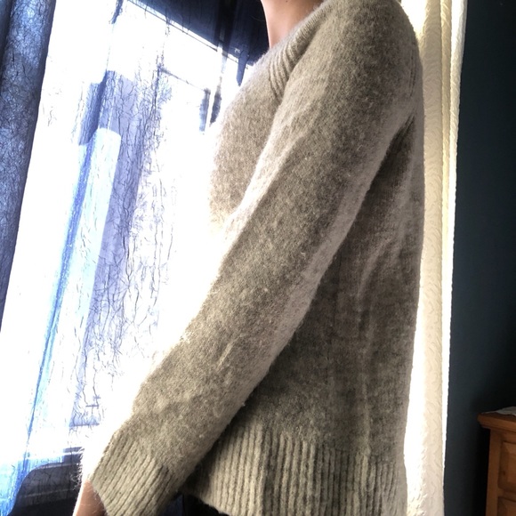 Sweater - Picture 3 of 3